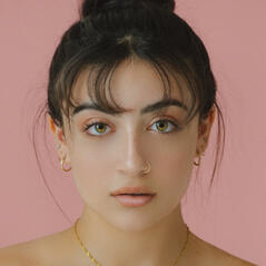 Image: Unsplash SaaS Carrd Template Headshot